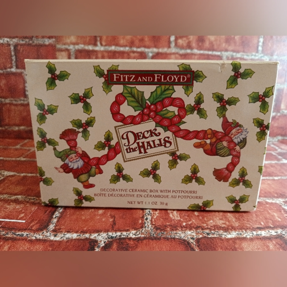 𝑭𝒊𝒕𝒛 & 𝑭𝒍𝒐𝒚𝒅 𝟖𝟎'𝒔 𝑫𝒆𝒄𝒌 𝑻𝒉𝒆 𝑯𝒂𝒍𝒍𝒔 𝑪𝒆𝒓𝒂𝒎𝒊𝒄 𝑩𝒐𝒙 - Picture 12 of 16